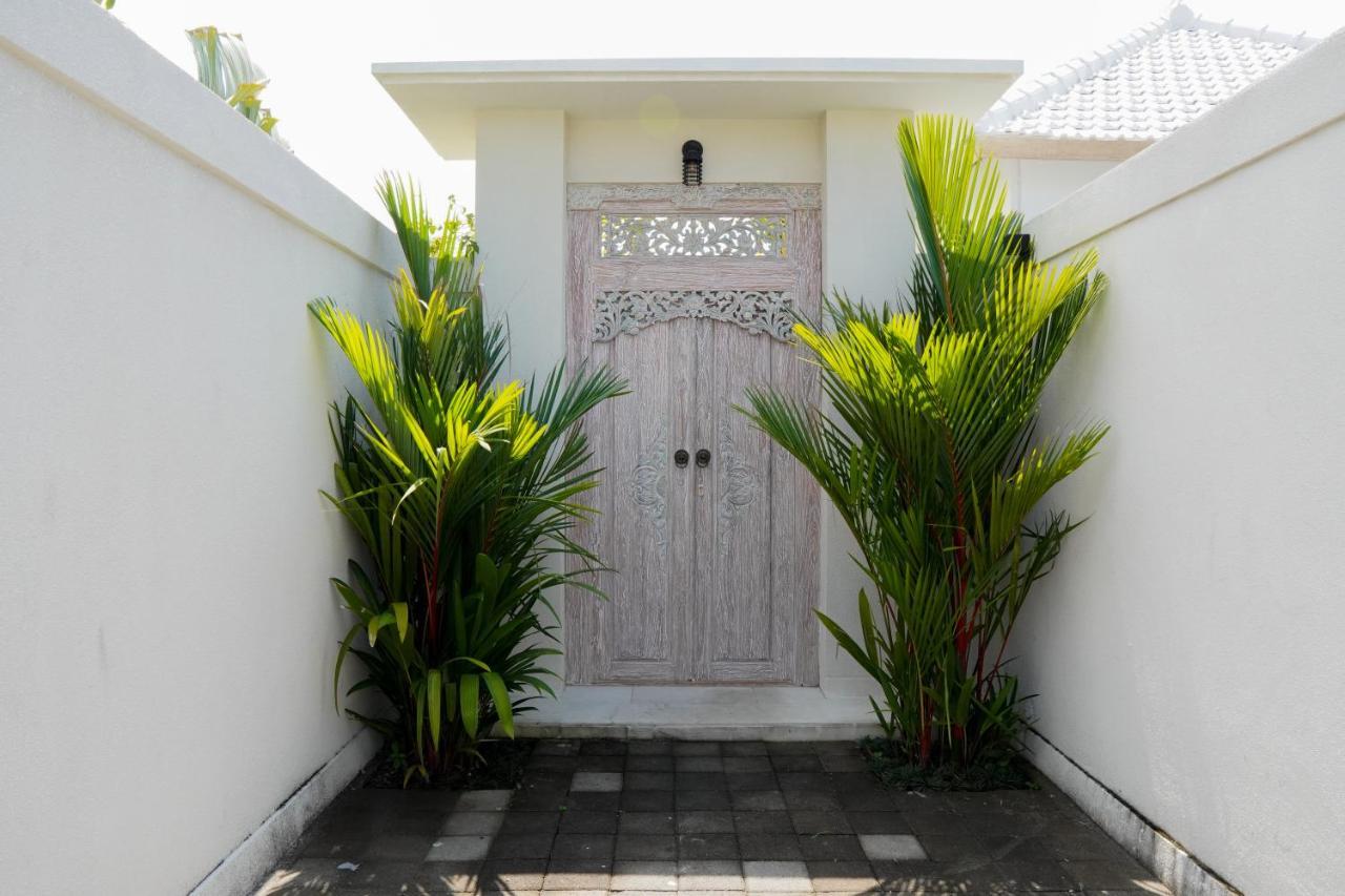 Villa White Karma Seminyak Dış mekan fotoğraf